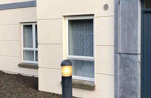 Killaloe Condo | Charming, HarbourSide Apartment Killaloe, Co Clare