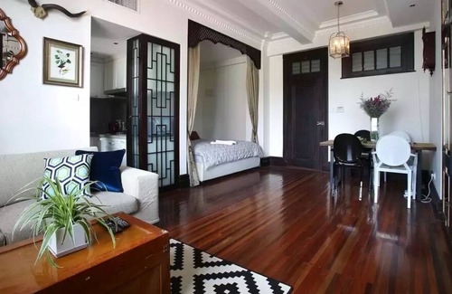 Jing'an Apartment | Charming Heritage Suite on Nanjing W Rd/Jing'an