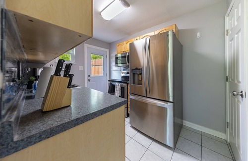 Seminary Hill House | Charming Hideaway 19 min to DC huge Backyard/Grill