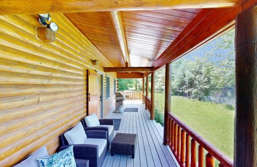 Scarborough House | Charming Hideaway