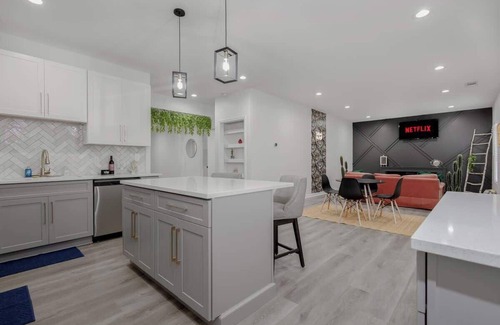 Braselton Apartment | Charming Hideaway w/KingBed Firepit Near RoadATL
