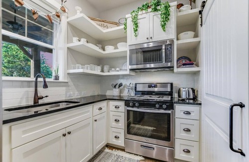Wimberley Cabin | Charming Hill Country Cabin on 6 private acres