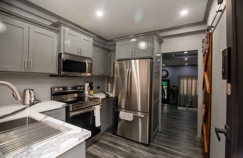 Downtown Apartment | charming hill top retreat in San Juan Trinidad and Tobago