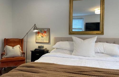 Manayunk Apartment | Charming Hillside Retreat in the Heart of Manayunk