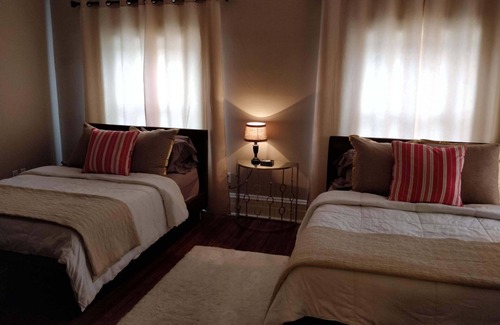 Central West End Bed & Breakfast | Charming, Historic Family Suite, Steps from the Chase Park Plaza and Forest Park