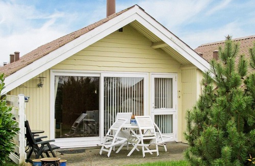 Askeby House | Charming Holiday Home in Askeby near Sea