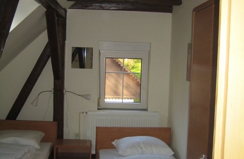 Rudnik u Vrchlabi House | Charming Holiday Home in Rudník with Garden
