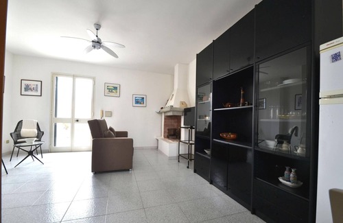 San Foca Apartment | Charming Holiday Home Near The Beach With A Terrace, Parking Available, Pets
