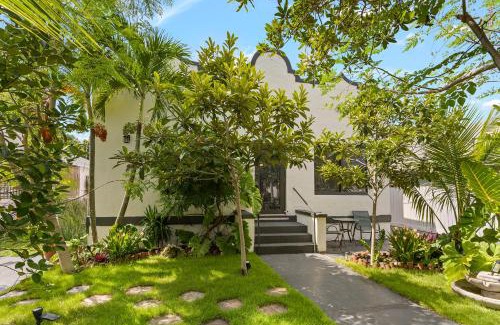 Allapattah House | Charming Home Close To Beaches & Downtown