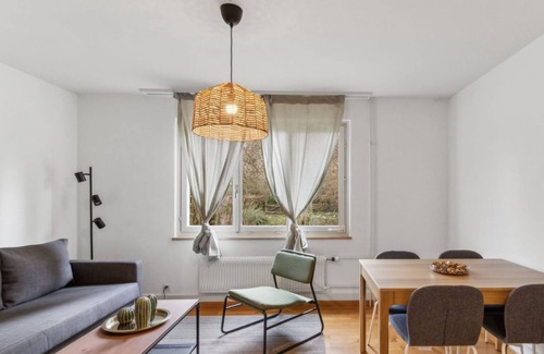 Wiedikon Apartment | Charming Home for Flexible Weekly/Monthly Rent