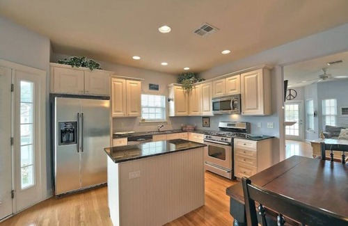 Beach Haven House | CHARMING HOME IN HEART OF BEACH HAVEN LBI!
