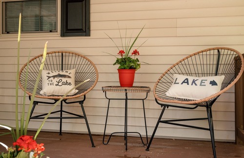 Bracey House | Charming Home, Main Lake, Great Views, Sunsets, Lake Gaston