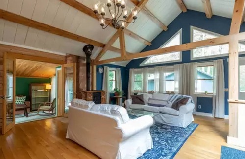 Camden House | Charming home minutes from Camden