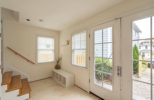 Arlington Views House | Charming Home Minutes From Nation's Capital