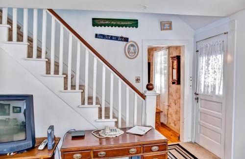 Otego House | Charming Home More Than 5 Miles to All Star Baseball Camp!