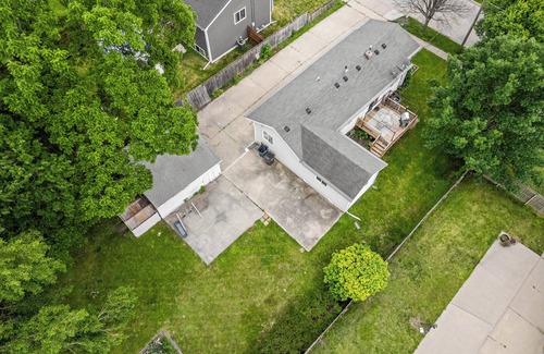Des Moines House | Charming home near ISF and DT DSM!