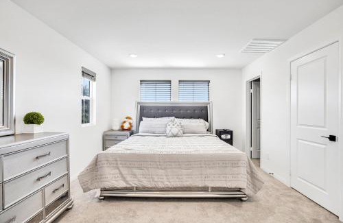Canyon Country House | Charming Home Near Six Flags