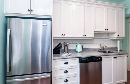 Waterford Valley House | Charming Home on the West Side of Downtown