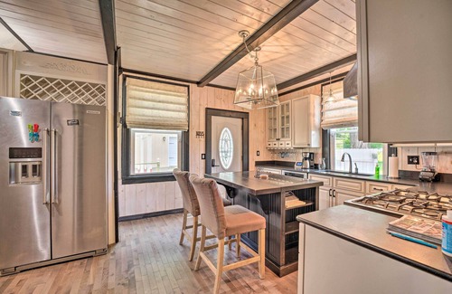 Gerry House | Charming Home w/BBQ: 9 Mi to Chautauqua Lake!