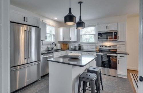 Hillsboro Village House | Charming Home with 4 Bedroom 6 Beds in Hillsboro Village