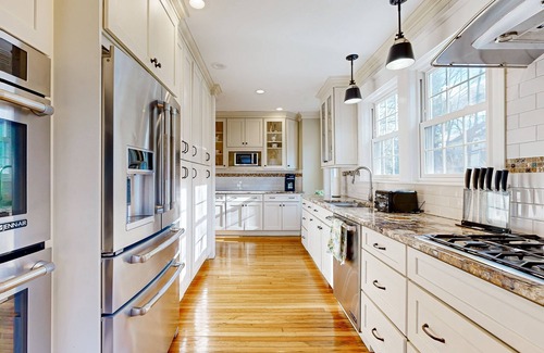 Waban House | Charming home with deck- walkable to transit, shops & restaurants
