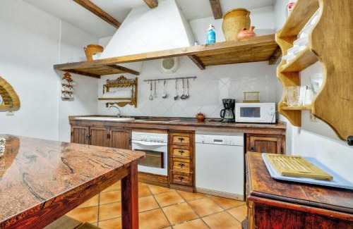 Puebla de Don Rodrigo House | Charming House with Mountain Views in Puebla de Don Rodrigo