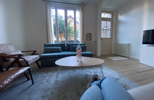 Courbevoie House | Charming house in Paris La Défense, 5 minutes from transport and shops
