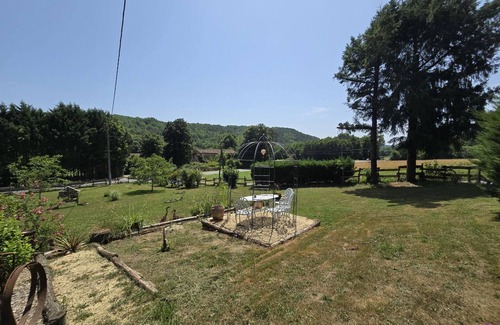 Siorac-en-Perigord Cottage | Charming house in Périgord for 2 with private terrace