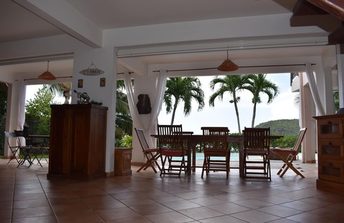 Les Anses-d'Arlets Villa | Charming house in front of the sea