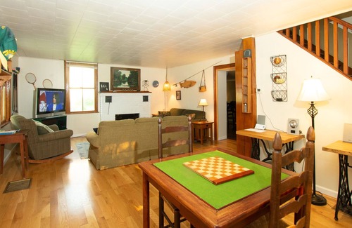 Addison House | Charming House between Wisp and Seven Springs and near Nemacolin Resort.
