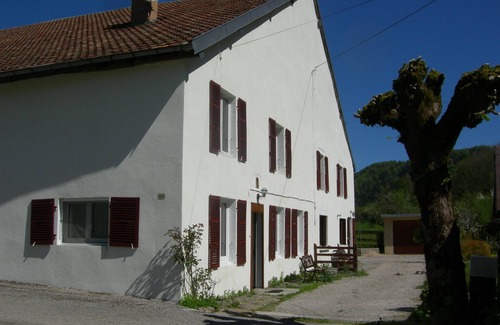 Bourg-de-Sirod House | Charming HOUSE COMTOISE, spacious, large garden, private parking