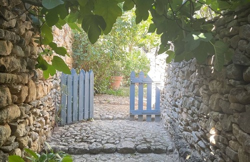 Rustrel House | Charming house for 2/3 people in the light of the Luberon