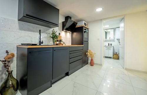 Kapela House | Charming house in beautiful Stanići with fitness room, WiFi, AC