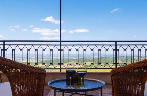 Montepulciano Apartment | CHARMING HOUSE IN HISTORIC TOWN CENTRE - ART-STUDIO In Cerca D'Autore