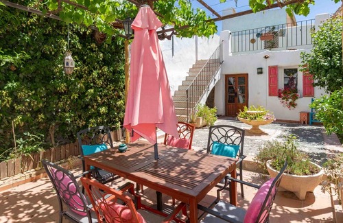 Niguelas Cottage | Charming house in Nigüelas with patio and terrace