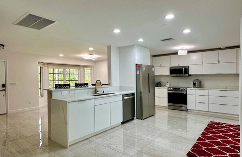 Naples House | Charming house in peaceful Naples surrounded by nature and close to the beach