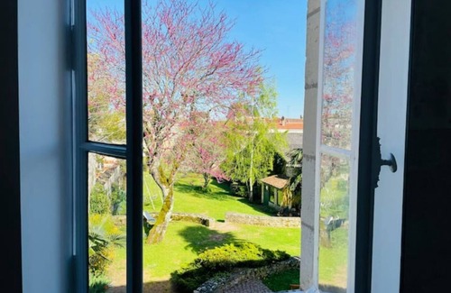 Lucon House | Charming house of 280m2 with heated swimming pool .