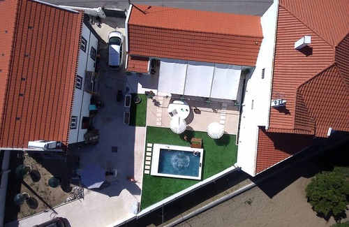 Triana House | Charming house w/pool, 30 min away from the Lisbon airport.
