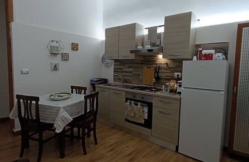 Acireale House | Charming house with 1 bedroom and WiFi, AC in delightful Acireale