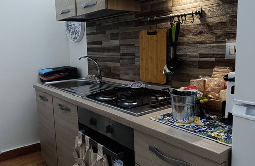 Acireale House | Charming house with 1 bedroom and WiFi, AC in delightful Acireale