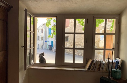 Dions Cottage | Charming house with priest's garden in a small village between Nîmes and Uzès