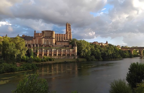 Albi House | Charming house with terrace and spectacular view of the Episcopal City