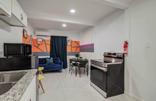 Greater East End Apartment | Charming Houston Getaway – 2BD/1BA & Yard