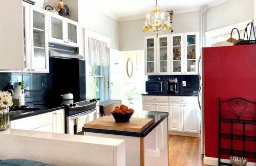 Top of the Hill House | Charming, immaculate, single family home in Newport Historic District