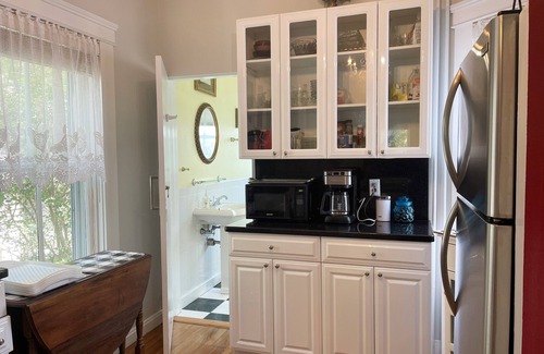Top of the Hill House | Charming, immaculate, single family home in Newport Historic District