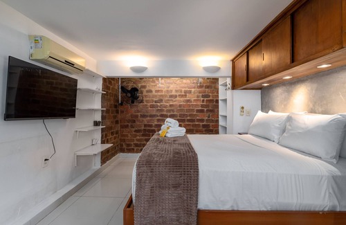 Santa Teresa Apartment | Charming in Santa Teresa for couples | JM301 Z5
