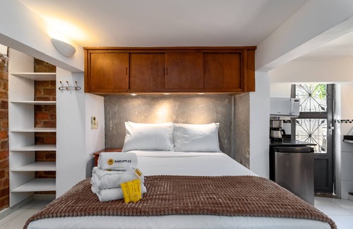 Santa Teresa Apartment | Charming in Santa Teresa for couples | JM301 Z5