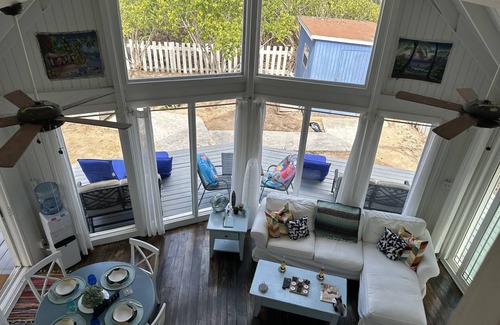 Cockburn Town House | Charming Island home on Grand Turk -centrally located!
