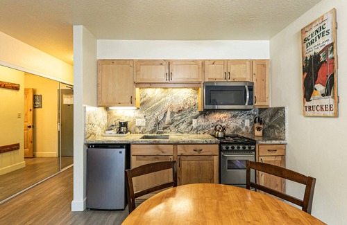 Truckee Condo | Charming King Studio Deluxe #233 at Donner Lake Village