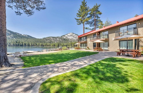 Truckee Condo | Charming King Studio Deluxe #233 at Donner Lake Village
